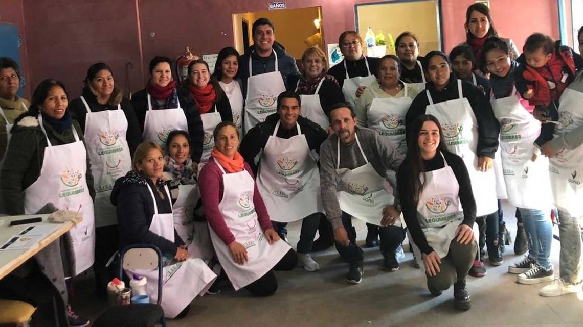 Cono apoya a las comunidades locales a través de talleres sobre varios temas.